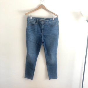 Universal Thread Jeans 12/31S Skinny